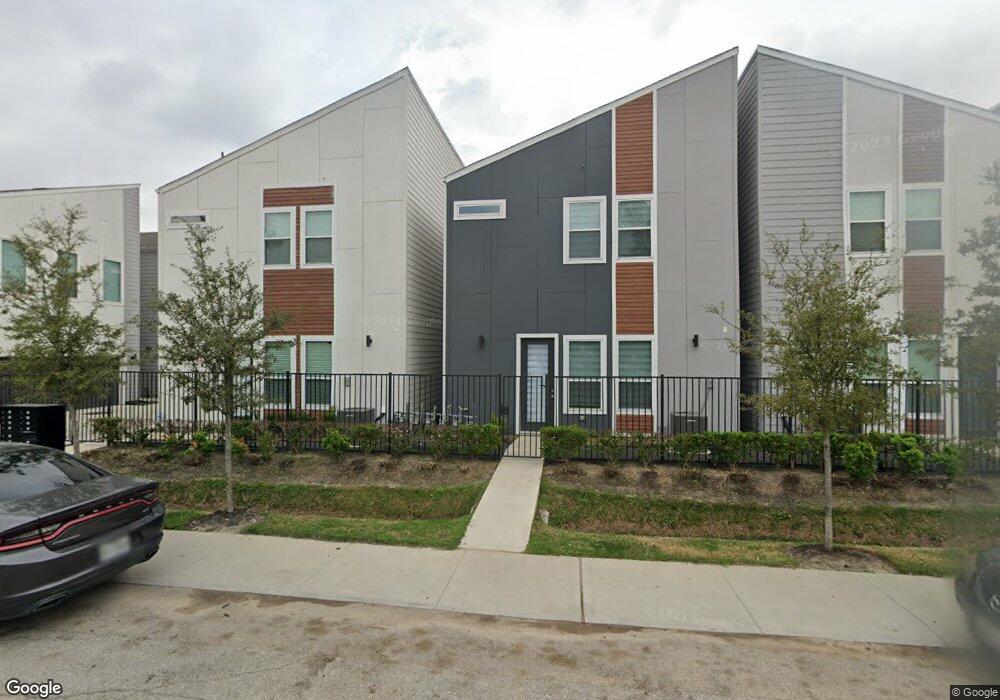 586 Janisch Rd, Houston, TX 77018 - photo 1