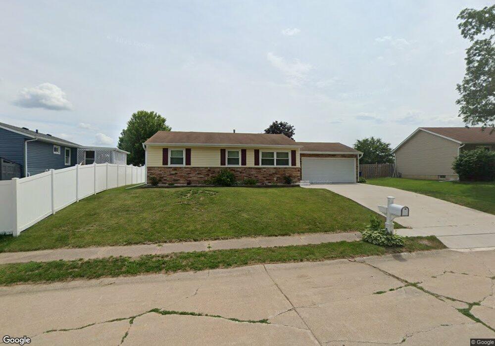 3109 W 40th St, Davenport, IA 52806 - photo 1
