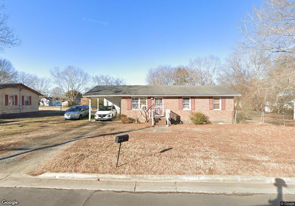 113 Jones St, Oxford, NC 27565 - photo 1