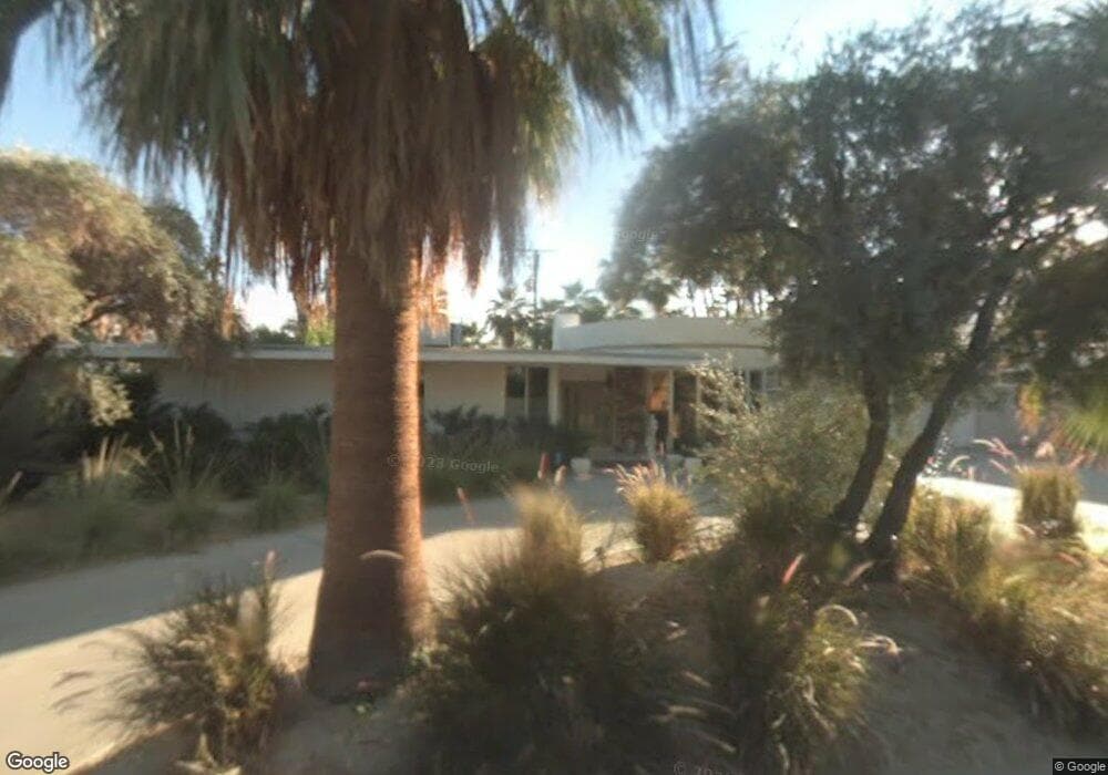 981 E Marion Way, Palm Springs, CA 92264 - photo 1