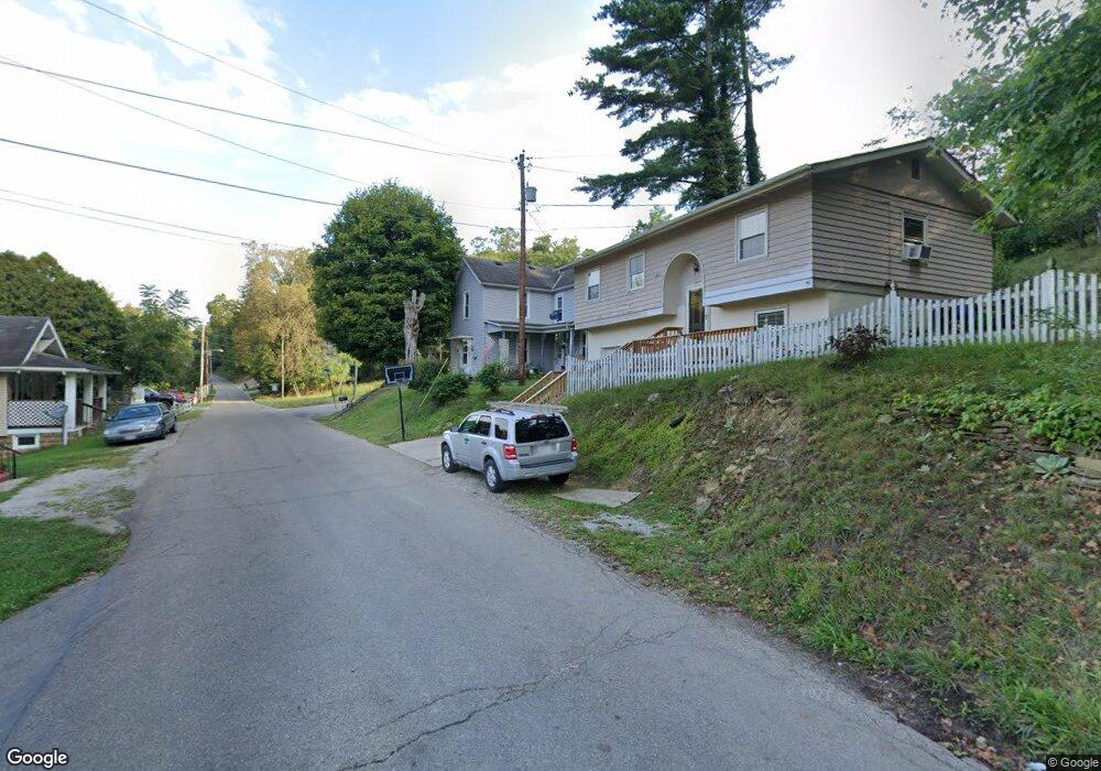 698 N Walnut St, Logan, OH 43138 - photo 1