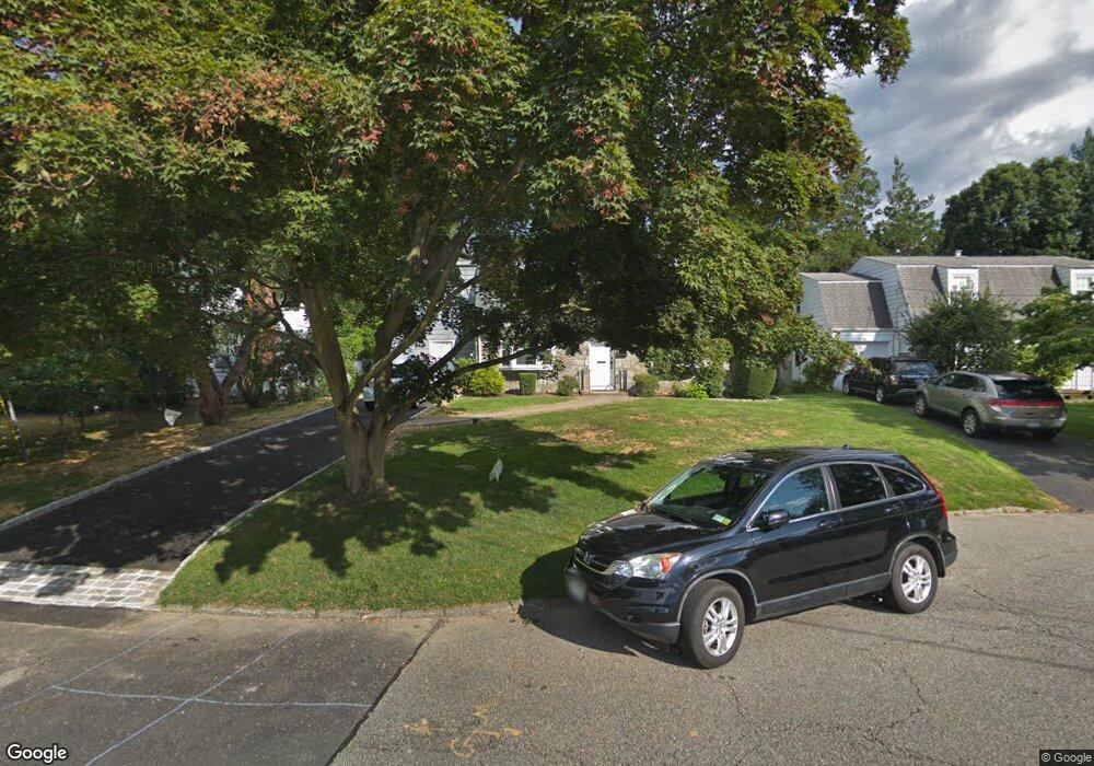 22 Half Moon Ln, Tarrytown, NY 10591 - photo 1