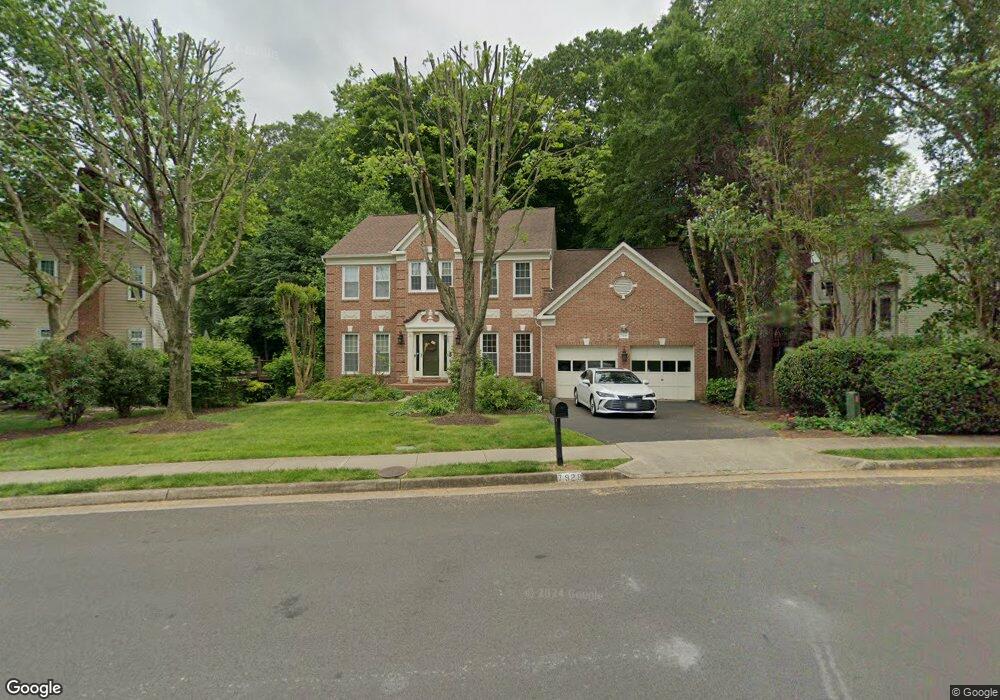 7929 Bressingham Dr, Fairfax Station, VA 22039 - photo 1