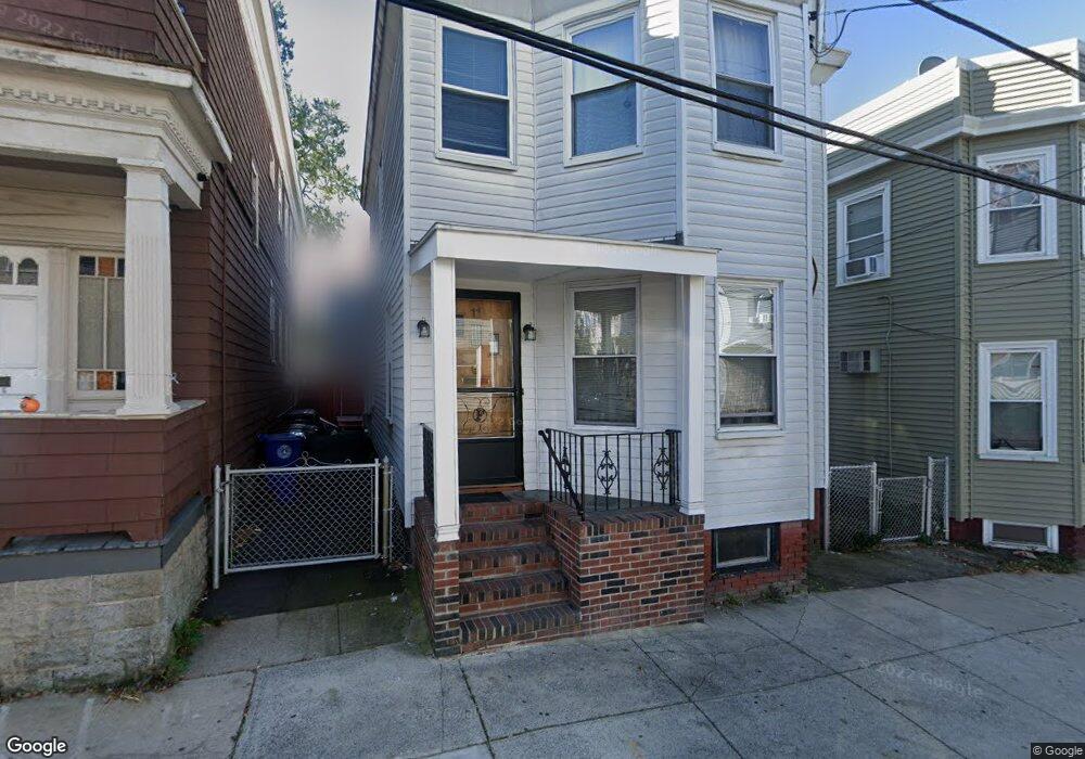11 Cottage St, Chelsea, MA 02150 - photo 1