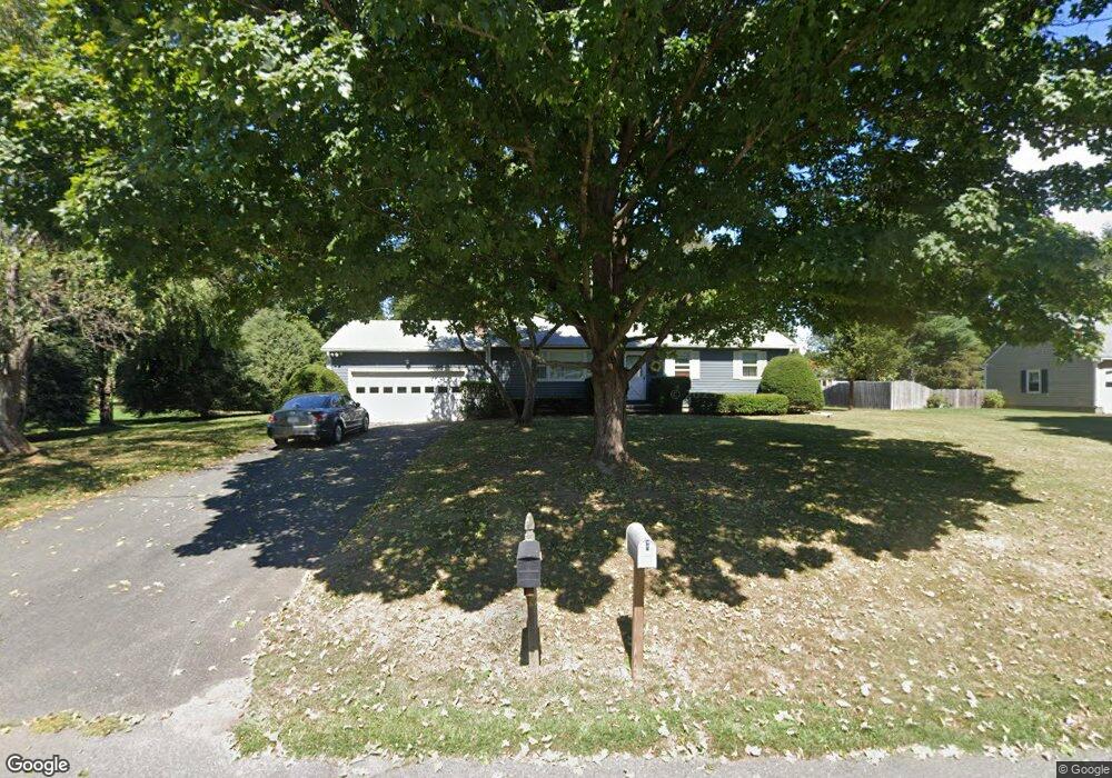 5 Crestview Dr, Hadley, MA 01035 - photo 1