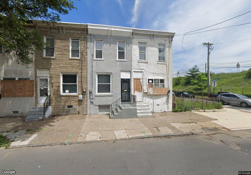 841 Pine St, Camden, NJ 08103 - photo 1