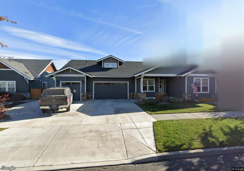 850 NW 13th St, Redmond, OR 97756 - photo 1