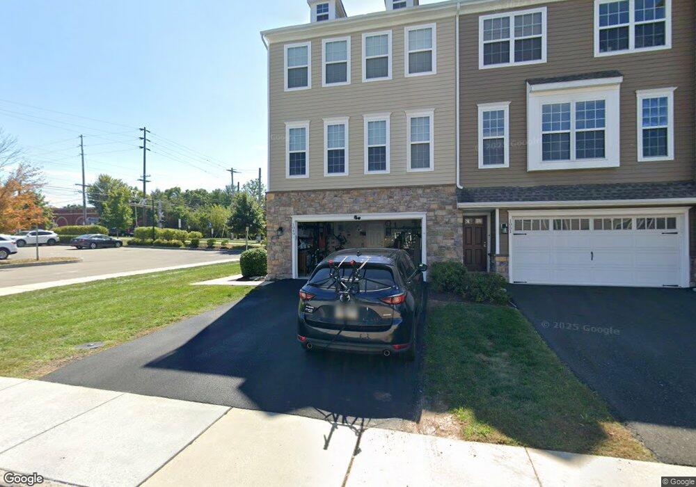 1049 Chapman Cir, Hatfield, PA 19440 - photo 1