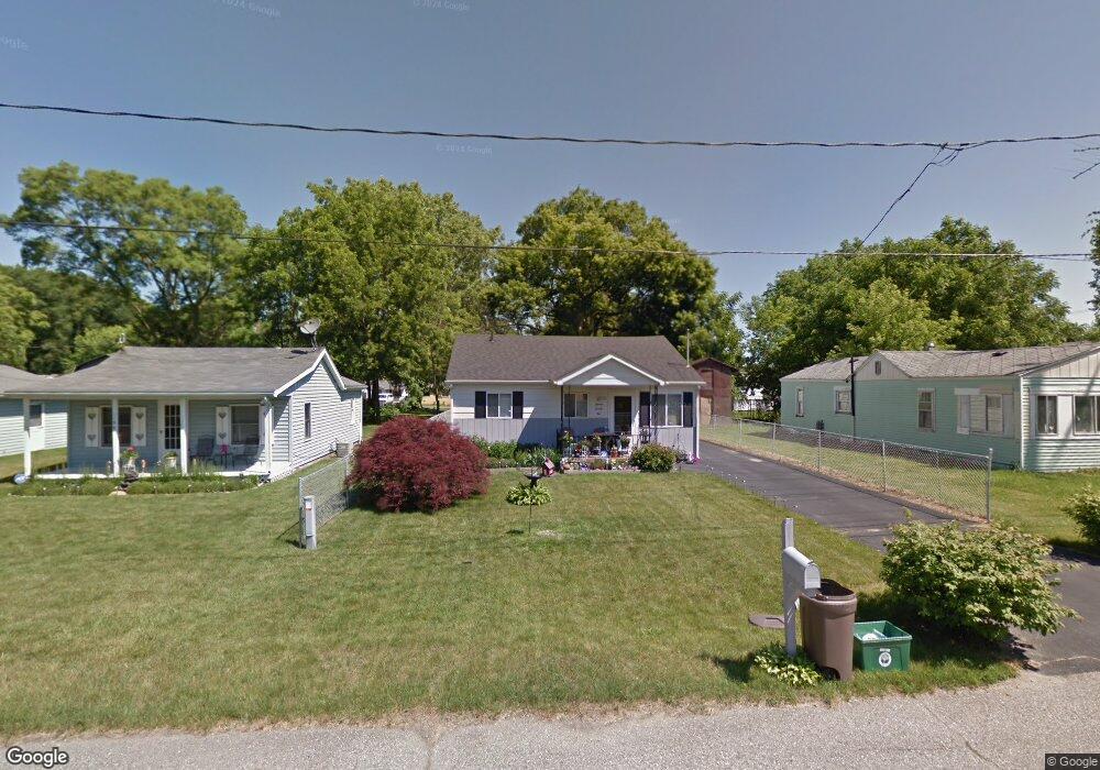 1122 W Judd Rd, Flint, MI 48507 - photo 1