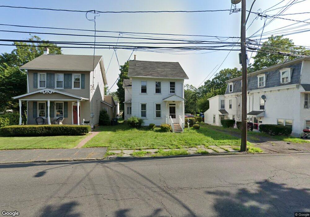 729 W Broad St, Quakertown, PA 18951 - photo 1