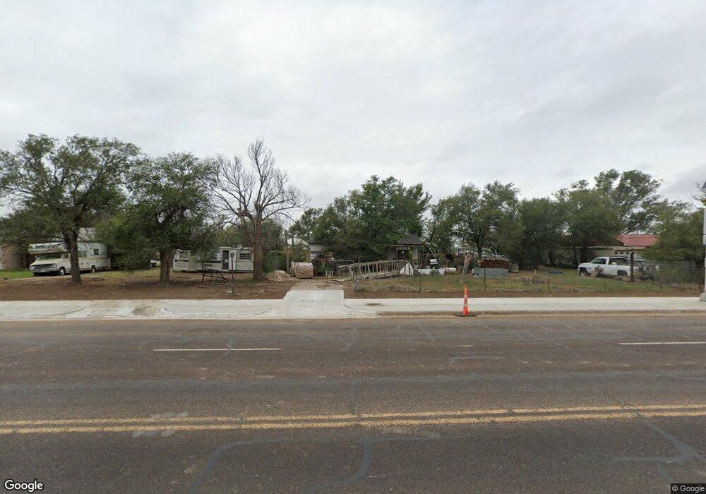 813 N Maddox Ave, Dumas, TX 79029 - photo 1