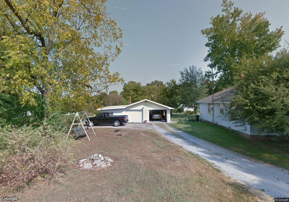 1708 Yew St, Harrisburg, IL 62946 - photo 1