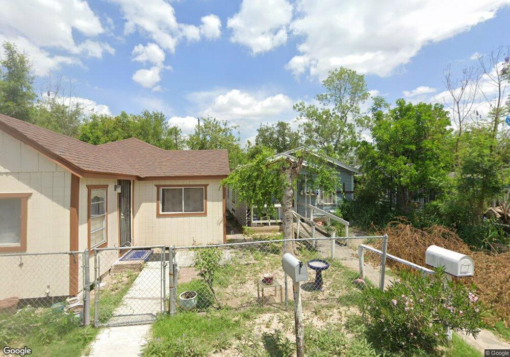 523 E Egly Ave, Pharr, TX 78577 - photo 1