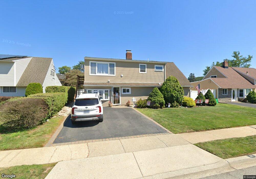 147 Elm Dr E, Levittown, NY 11756 - photo 1