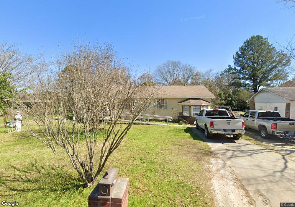 814 Eastside Dr, Warner Robins, GA 31093 - photo 1