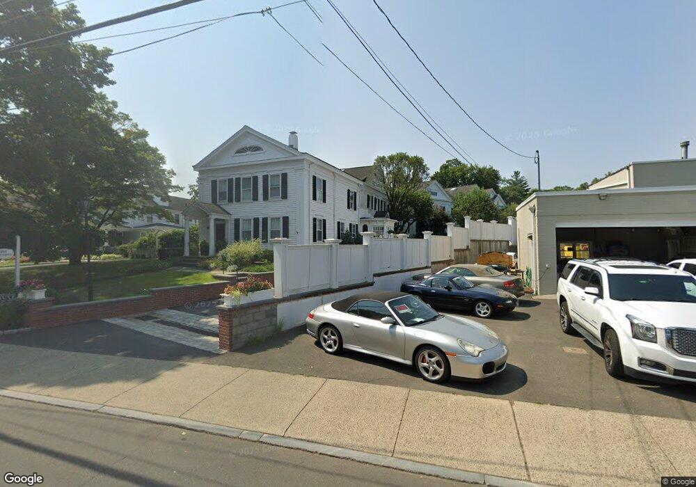 191 Main St unit 5, New Canaan, CT 06840 - photo 1