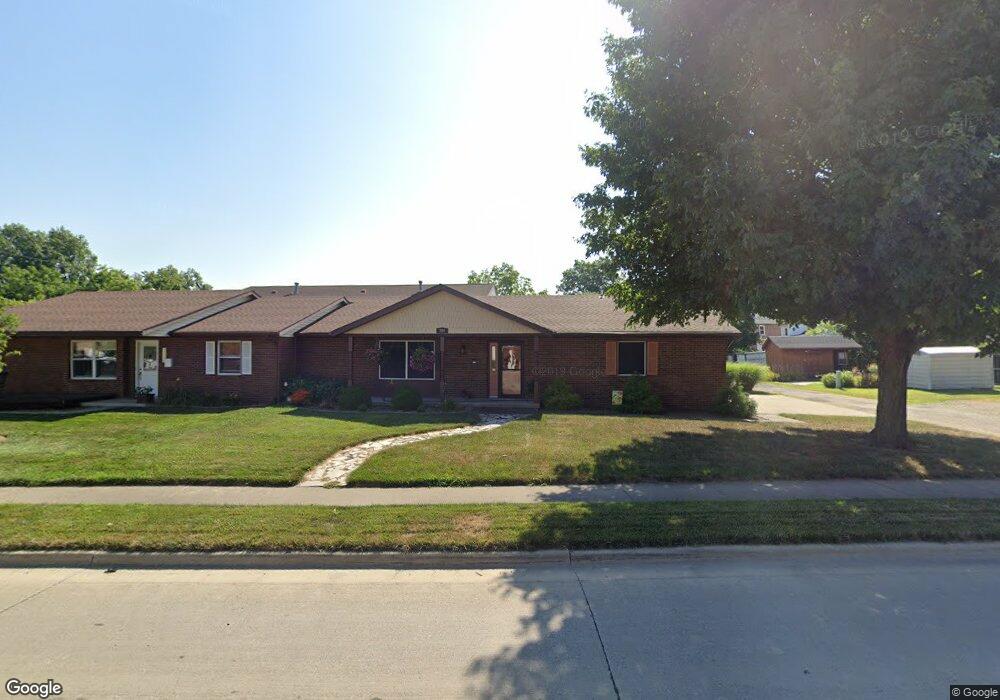 204 N Maple St, Effingham, IL 62401 - photo 1