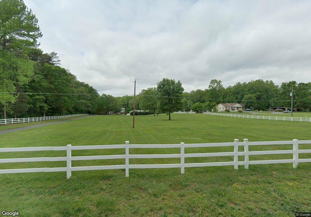 11104 Ashby Dr, Fredericksburg, VA 22407 - photo 1