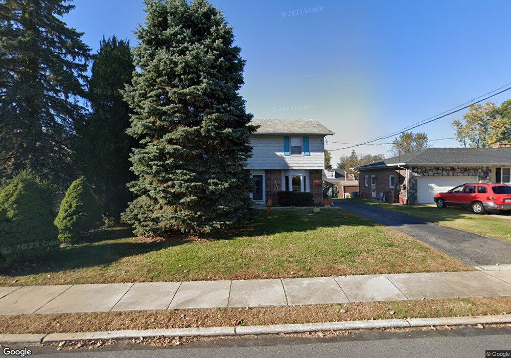 137 7th Ave, Folsom, PA 19033 - photo 1