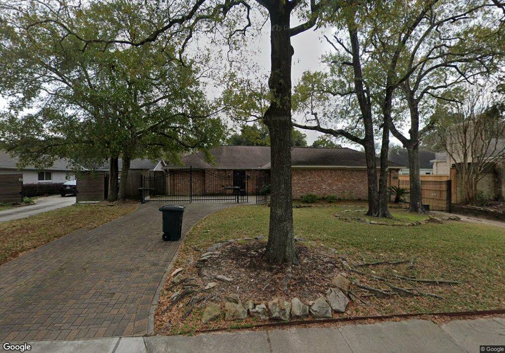 10047 Briar Forest Dr, Houston, TX 77042 - photo 1