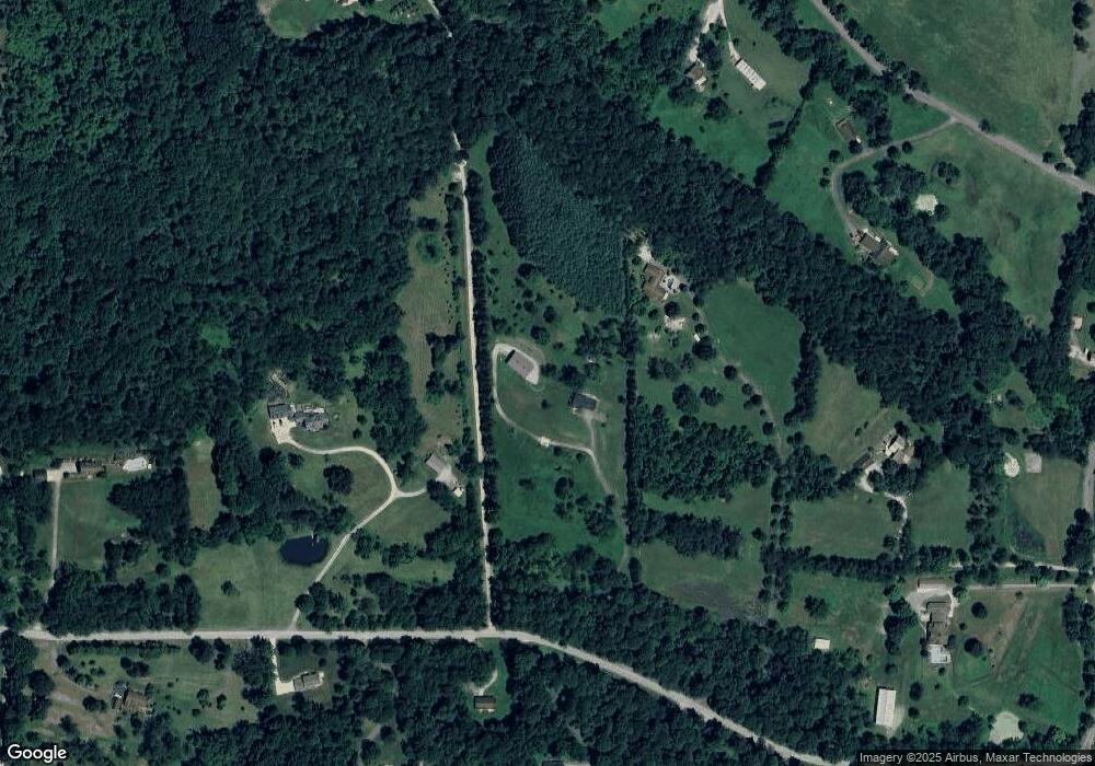 195 Sugar Run Rd, Eighty Four, PA 15330 - photo 1