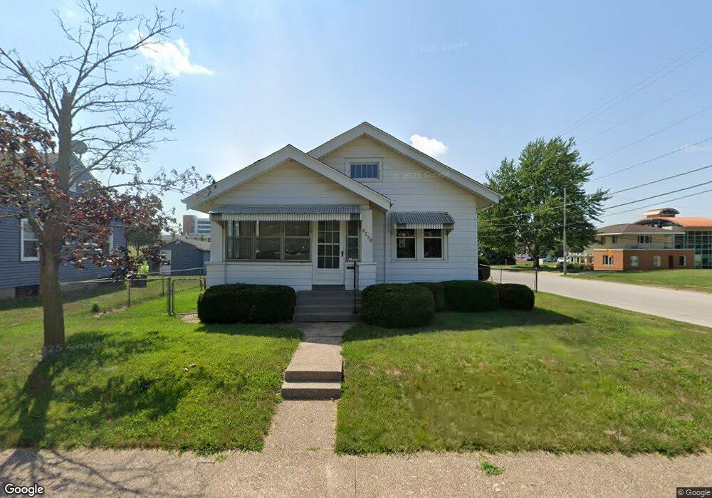 2230 Adams St, Davenport, IA 52803 - photo 1