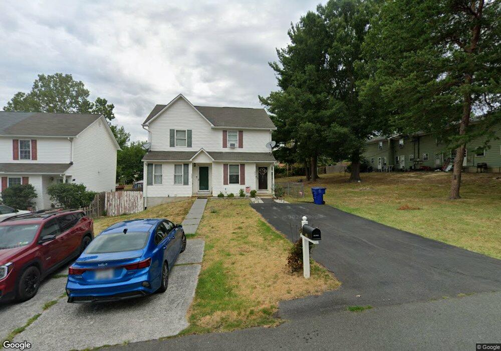 601 W 12th St, Front Royal, VA 22630 - photo 1