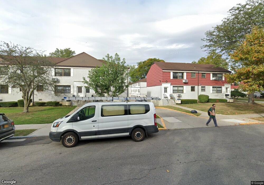 6928 138th St, Flushing, NY 11367 - photo 1