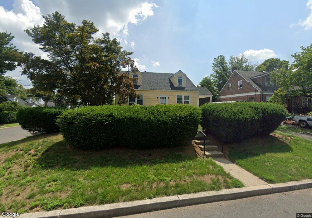 112 Valpeck Ave unit 1, Raritan, NJ 08869 - photo 1