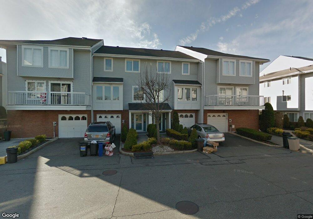 126 Admiralty Loop, Staten Island, NY 10309 - photo 1