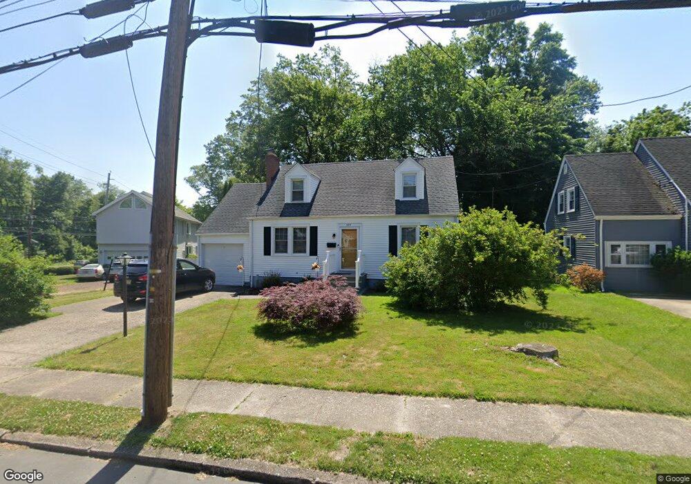 423 Sutherland Rd, Ewing, NJ 08618 - photo 1