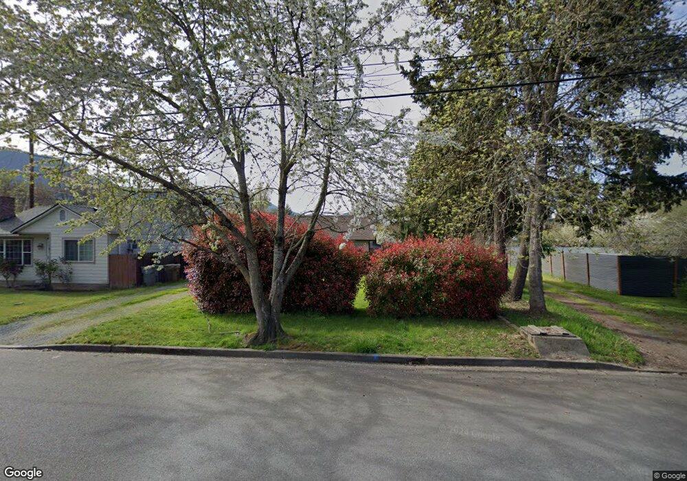 1119 SE N St, Grants Pass, OR 97526 - photo 1