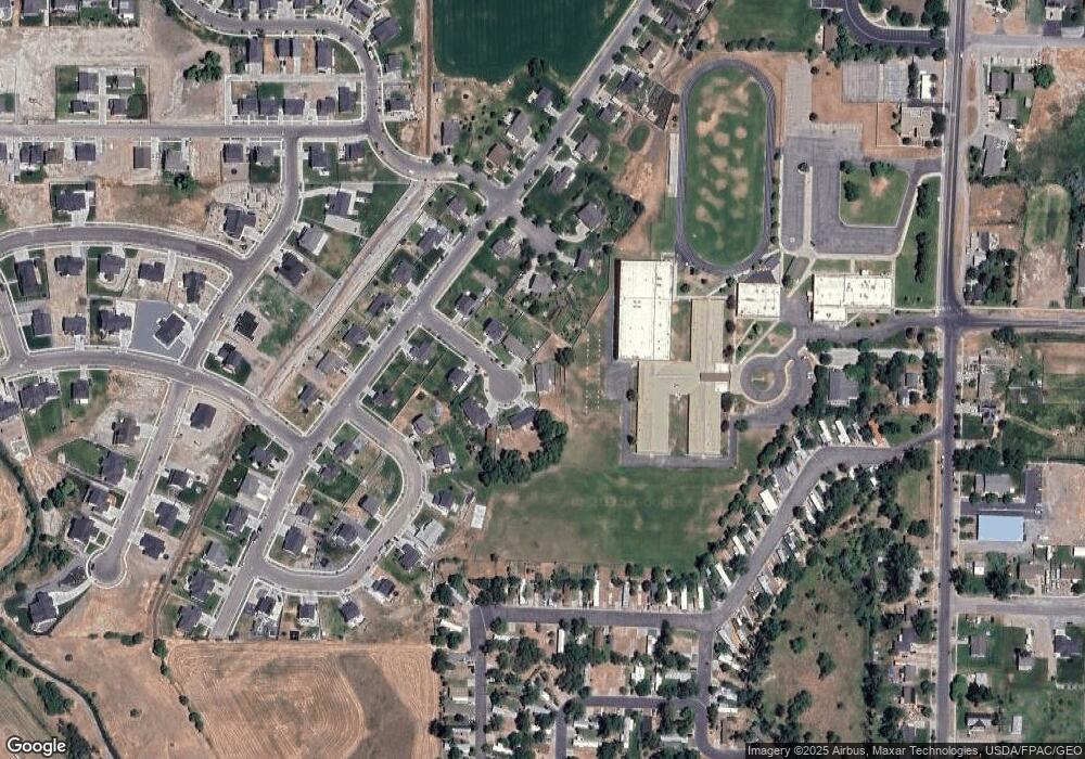 452 W 60 S, Hyrum, UT 84319 - photo 1