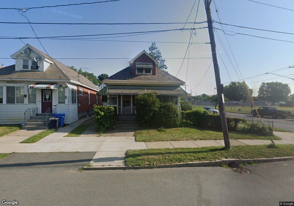 319 Leedale St, Albany, NY 12209 - photo 1