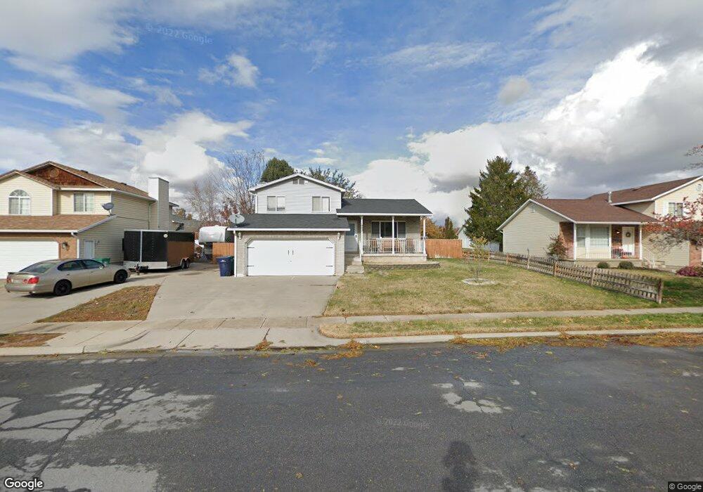 1002 W 450 S, Layton, UT 84041 - photo 1