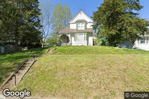 114 Pearl St, New Franklin, MO 65274