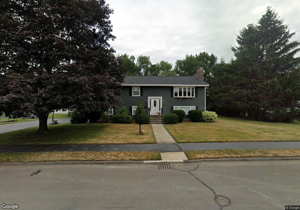 17 Longbow Rd, Danvers, MA 01923 - photo 1