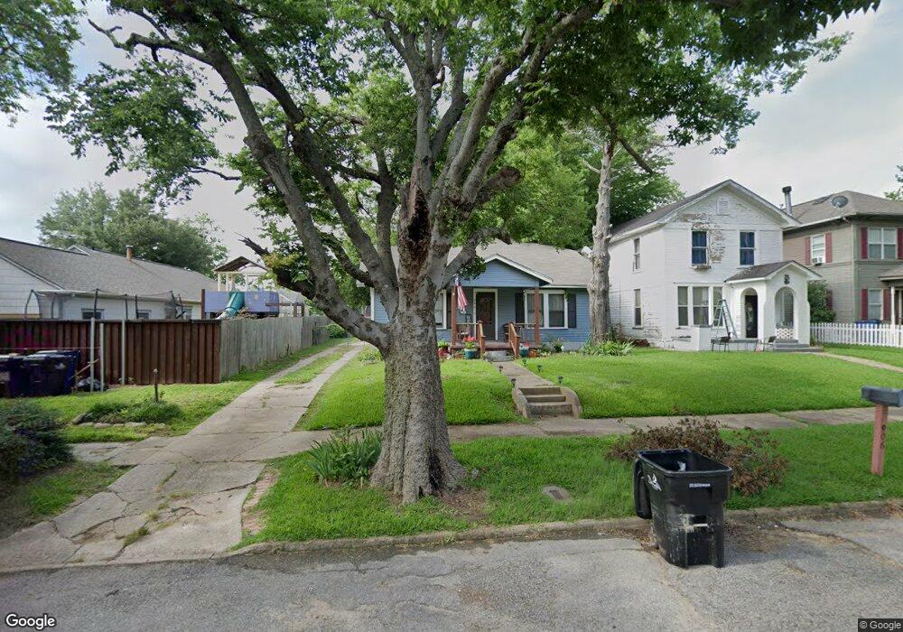 906 W Bond St, Denison, TX 75020 - photo 1