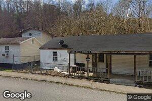 43 Wells St, Wheelwright, KY 41669
