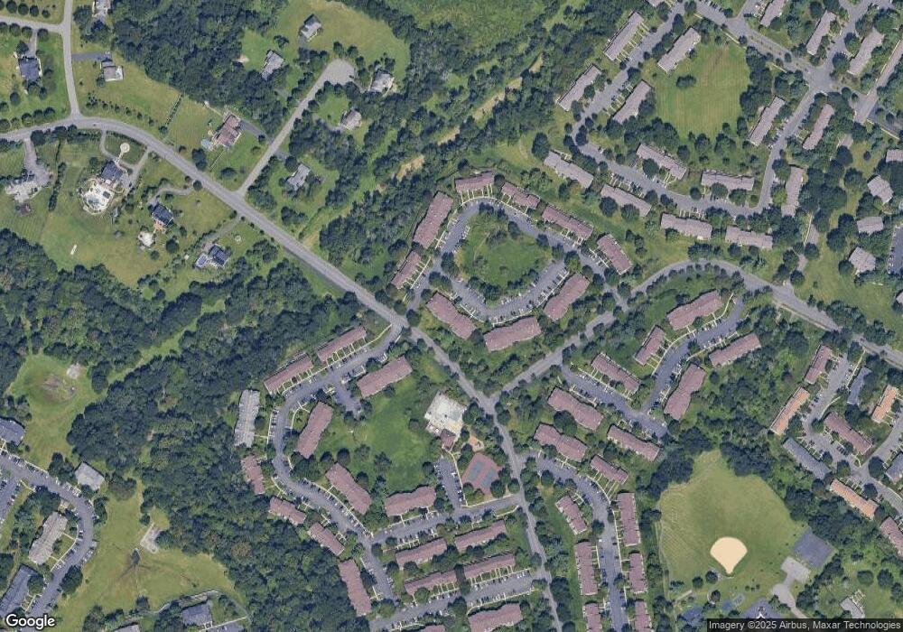 79 Caitlin Ct unit H2, Franklin Park, NJ 08823 - photo 1