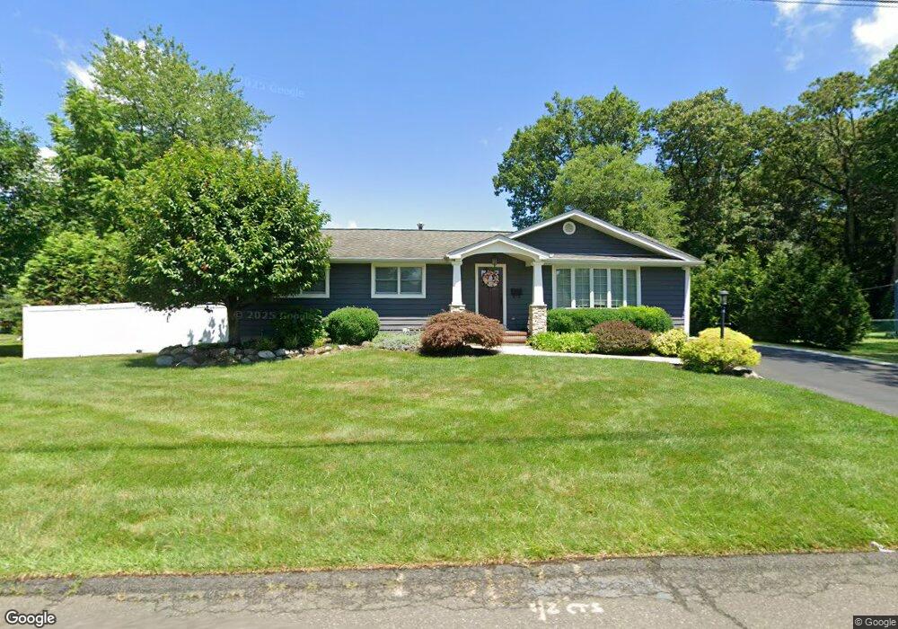 5 Debra Lee Ct, West Nyack, NY 10994 - photo 1
