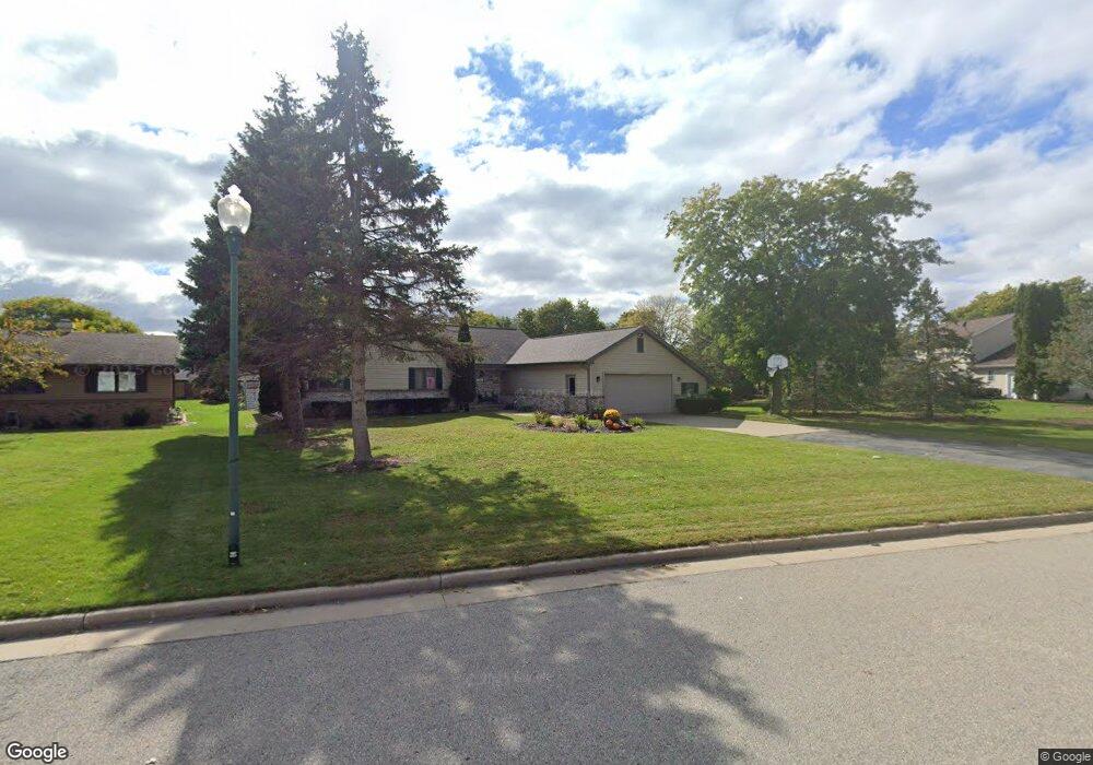 2783 W Hiawatha Dr, Appleton, WI 54914 - photo 1