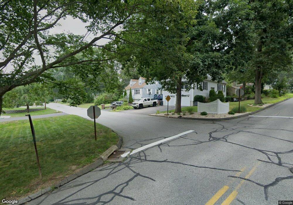 89 Bayview Rd, Niantic, CT 06357 - photo 1