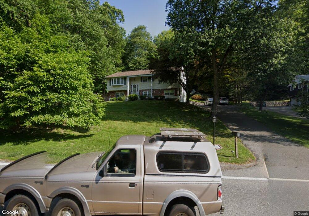 397 Oscawana Lake Rd, Putnam Valley, NY 10579 - photo 1