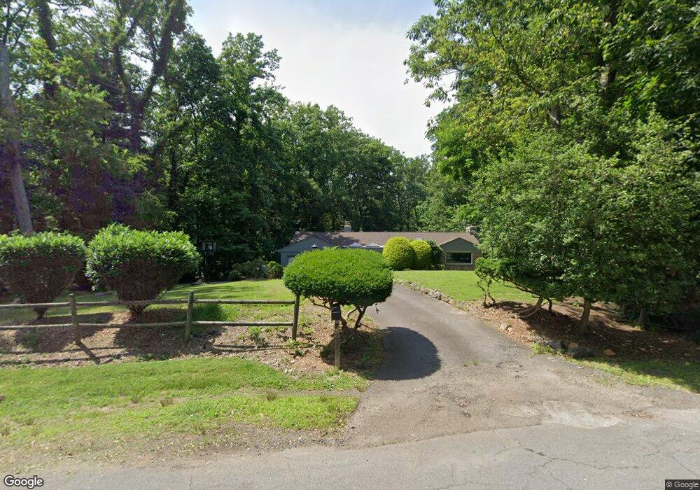 8638 Overlook Rd, McLean, VA 22102 - photo 1