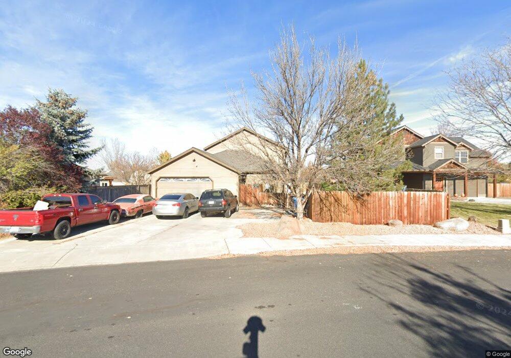 2125 NW Nickernut Ave, Redmond, OR 97756 - photo 1