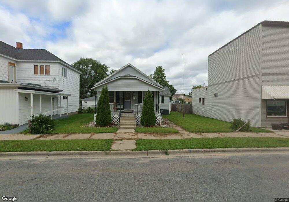 1012 16th Ave, Menominee, MI 49858 - photo 1