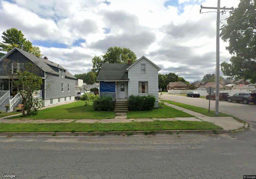 1017 17th Ave, Menominee, MI 49858 - photo 1