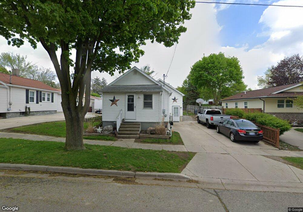 831 Howell Ave, Adrian, MI 49221 - photo 1