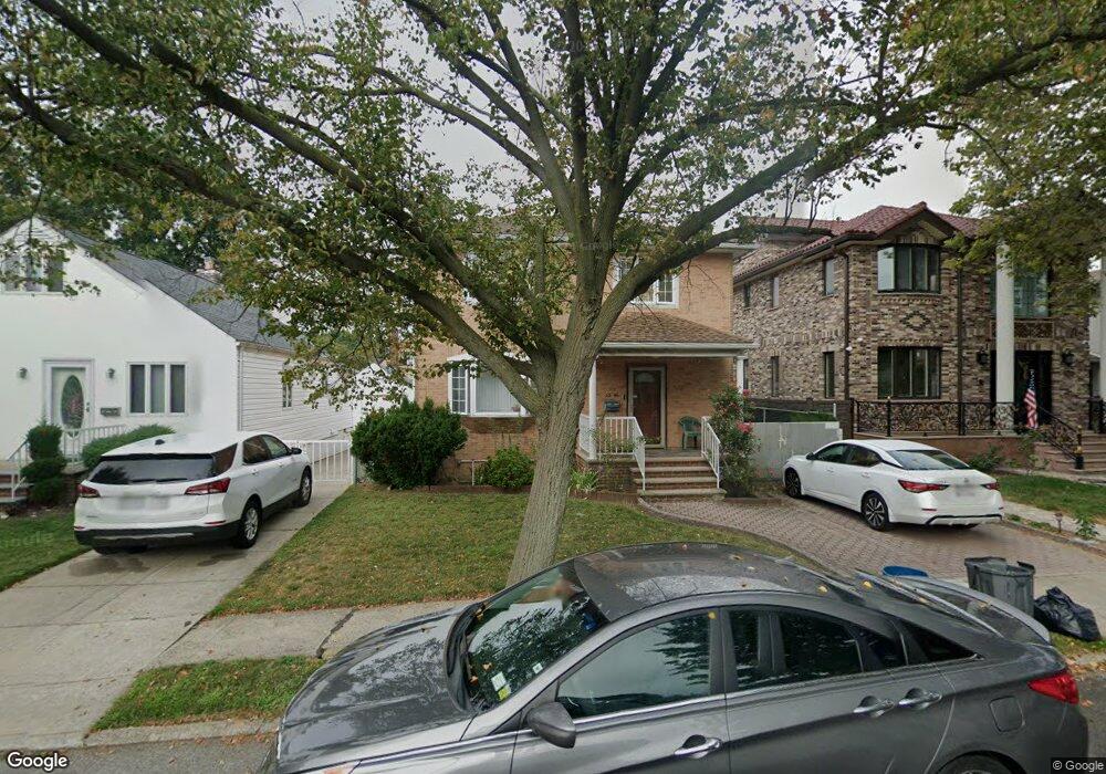 5340 193rd St, Fresh Meadows, NY 11365 - photo 1